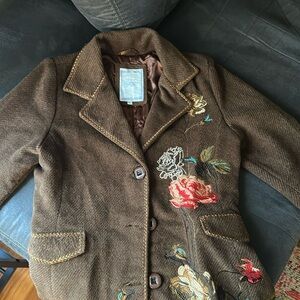 Paparazzi - Brown long coat with flower decals